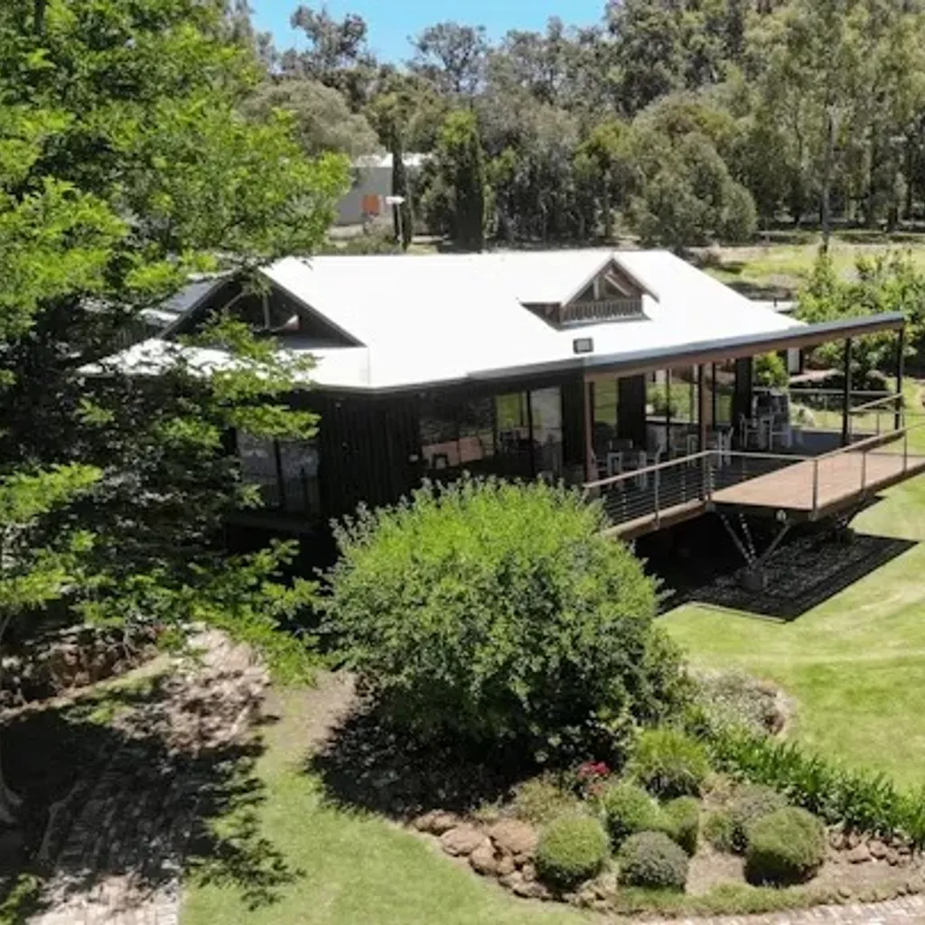 Rivendell Winery Estate - 5