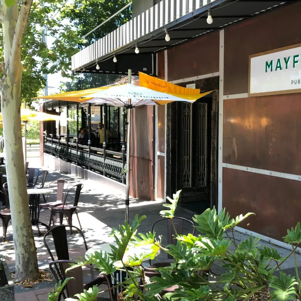Mayfair Lane Pub & Dining Room - 3