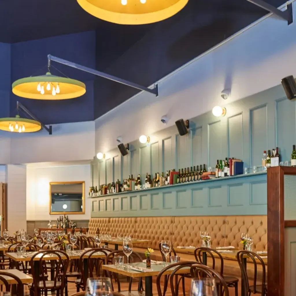 Mayfair Lane Pub & Dining Room - 4
