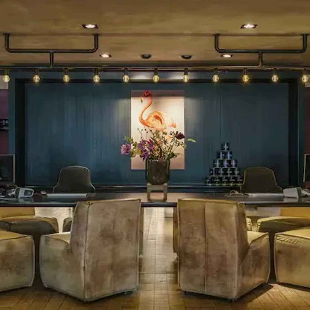 DoubleTree by Hilton Amsterdam - NDSM Wharf - 2