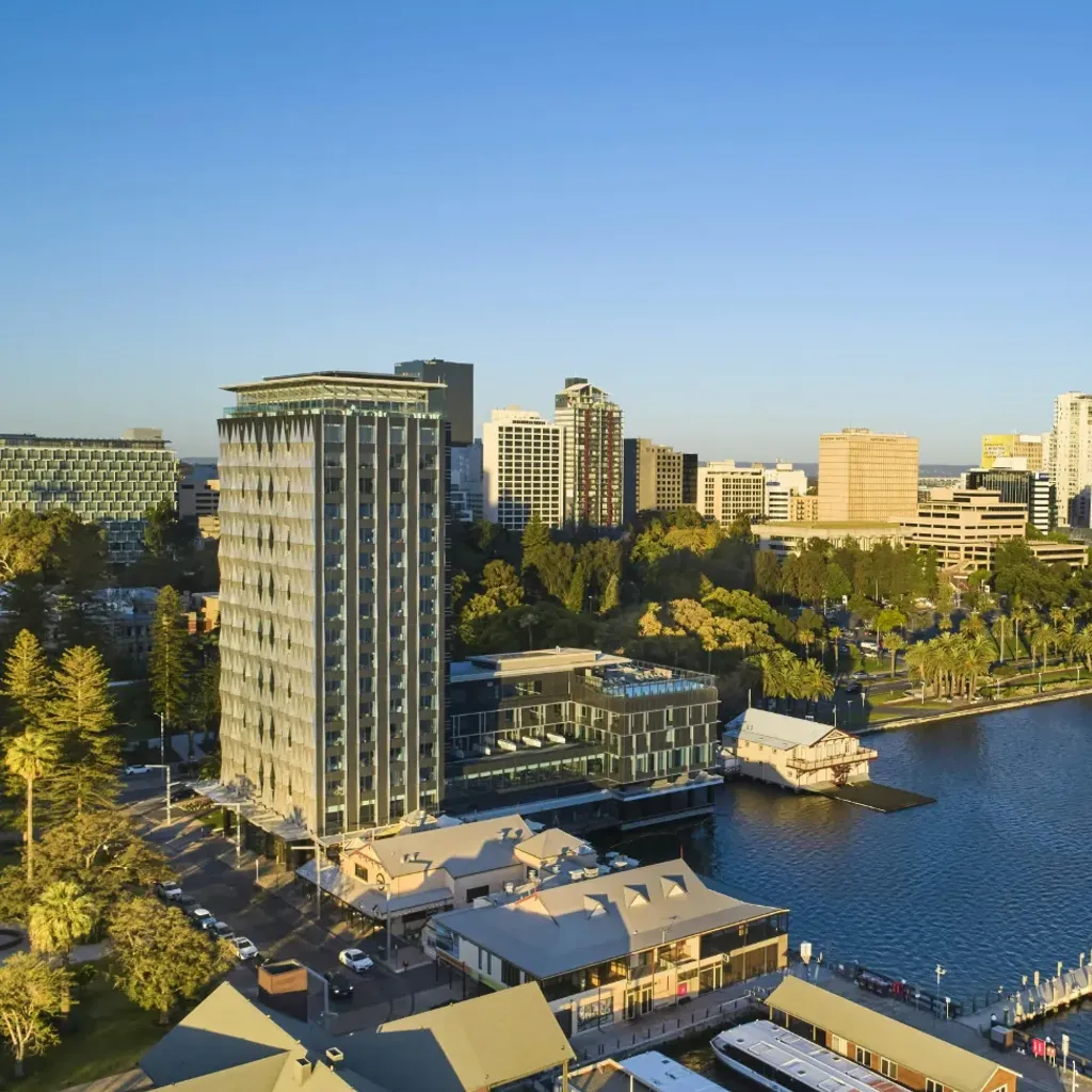 DoubleTree by Hilton Perth Waterfront - 1
