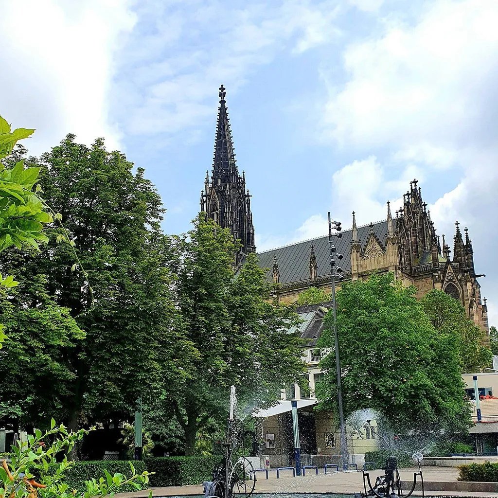 Tinguely-Brunnen - 3
