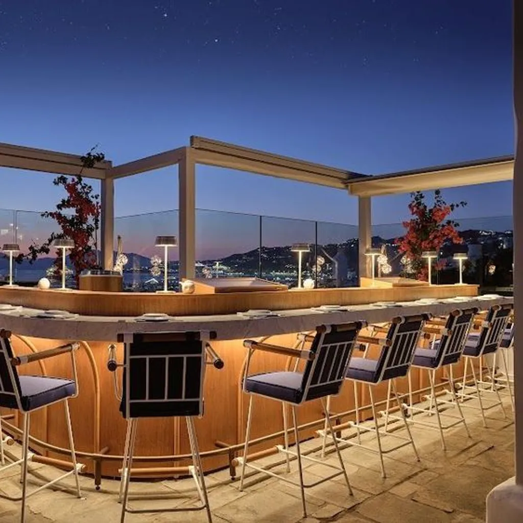 Sunset by Amazon Restaurant - 5