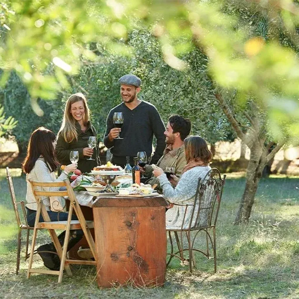 Pour and Explore Private Wine Tours - 7