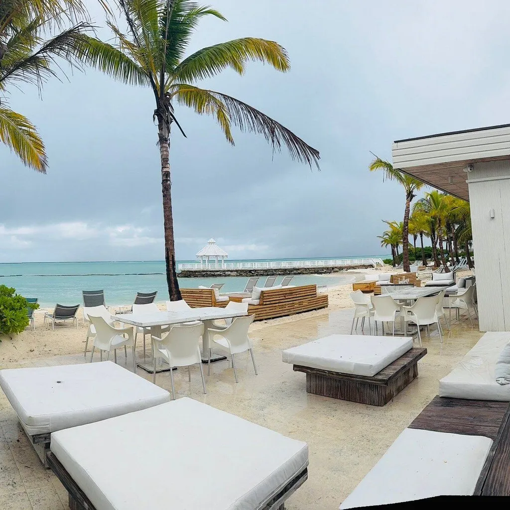 Api Beach House - 2