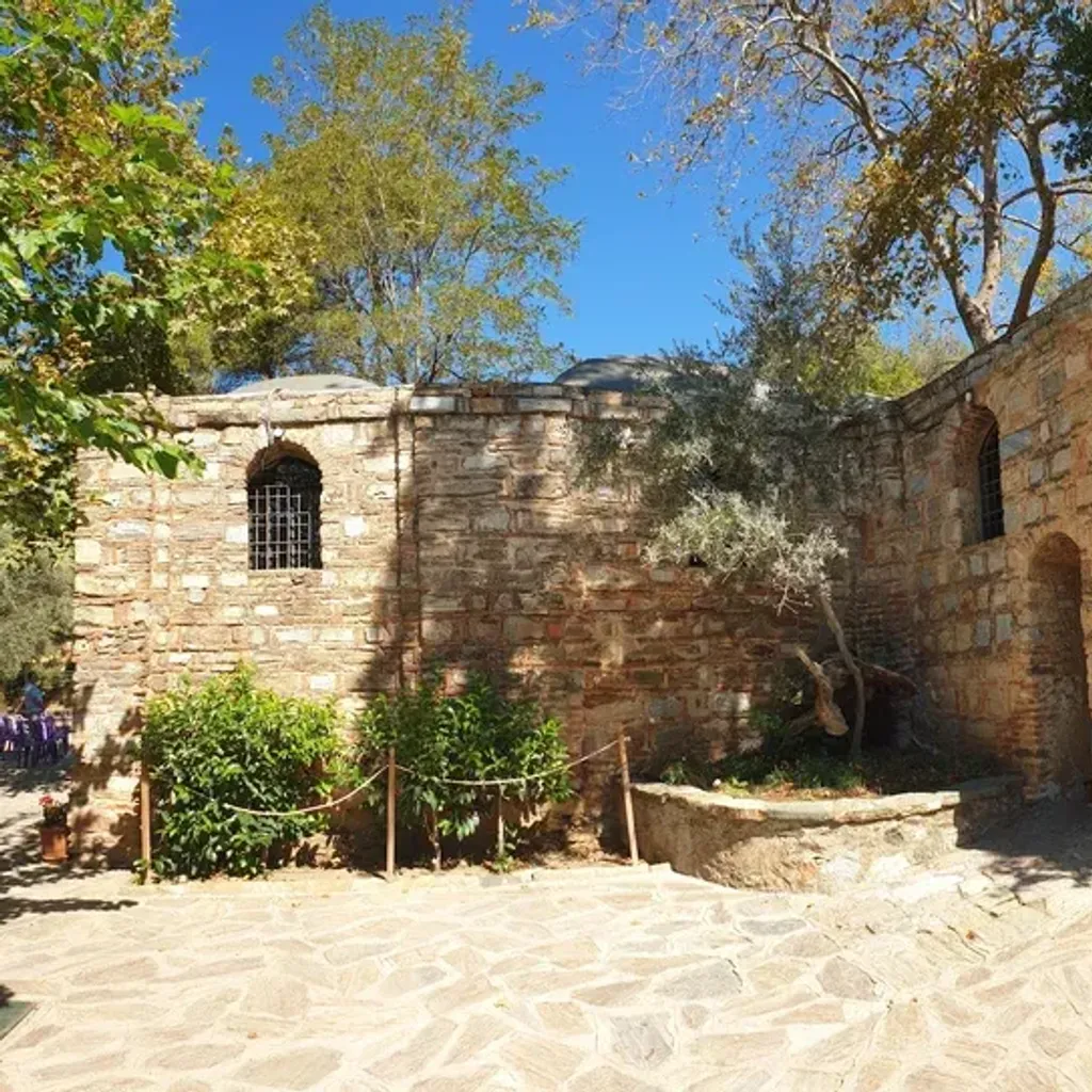 Virgin Mary House Fountain And Wish Wall - 2