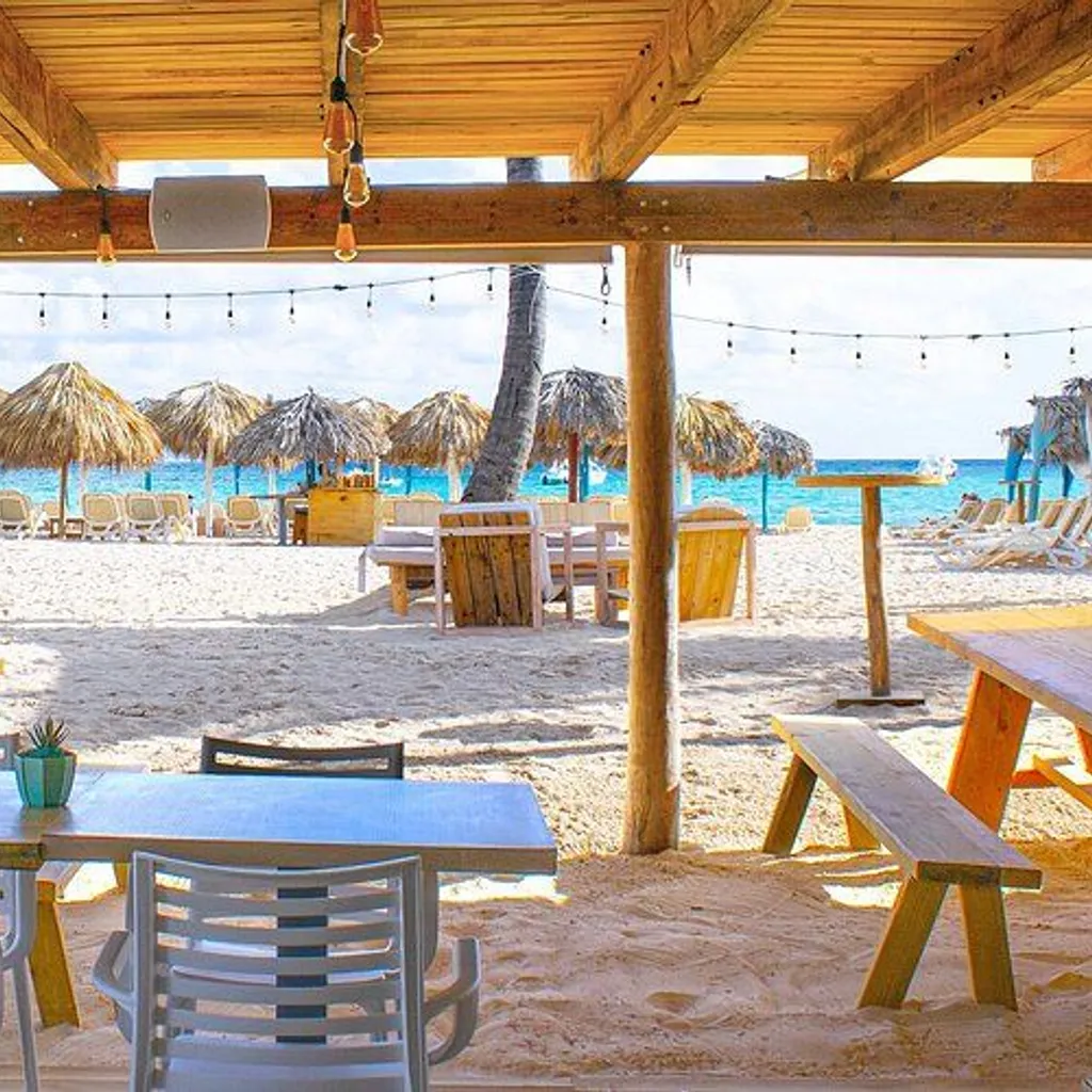 Villa Blanca Beach Club - 2