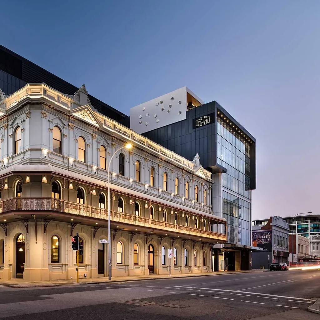 The Melbourne Hotel - 1
