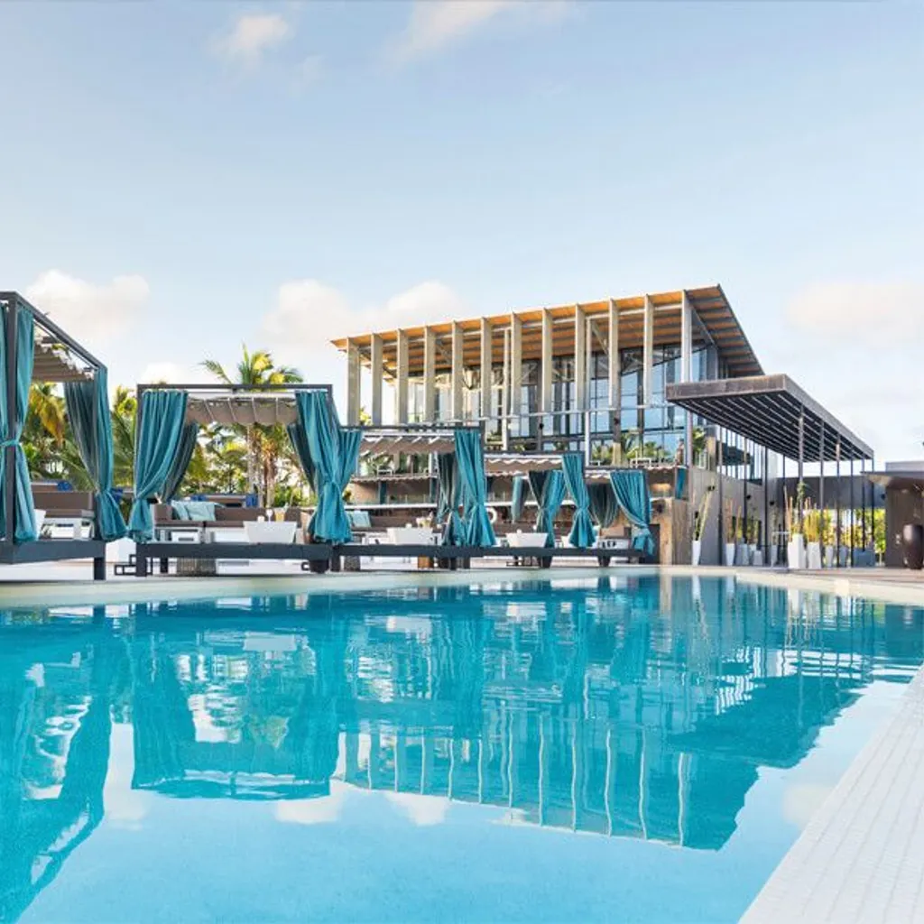 Pearl Beach Club - 2