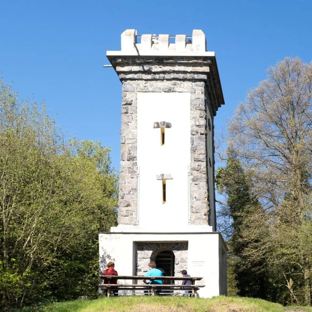 Neunlindenturm - 2