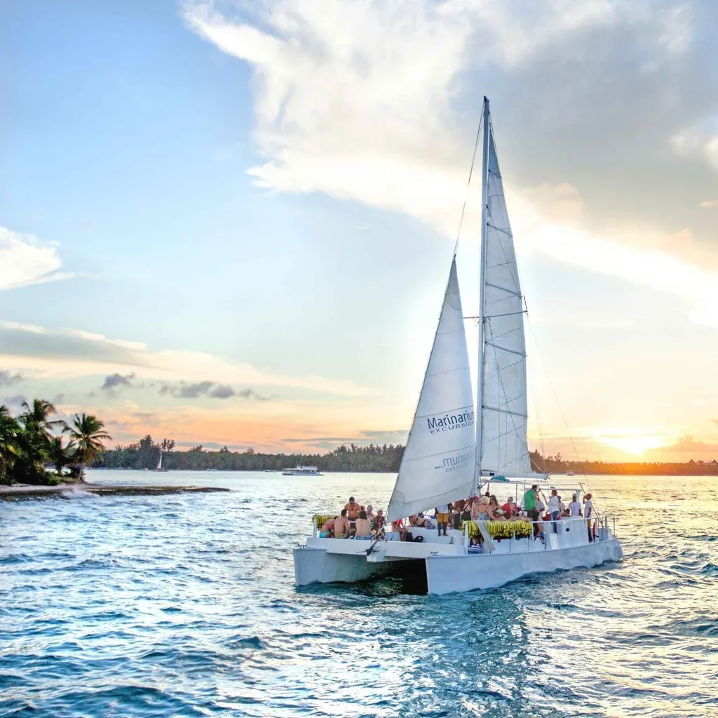 Happy Hour Sailing Cruise - 2