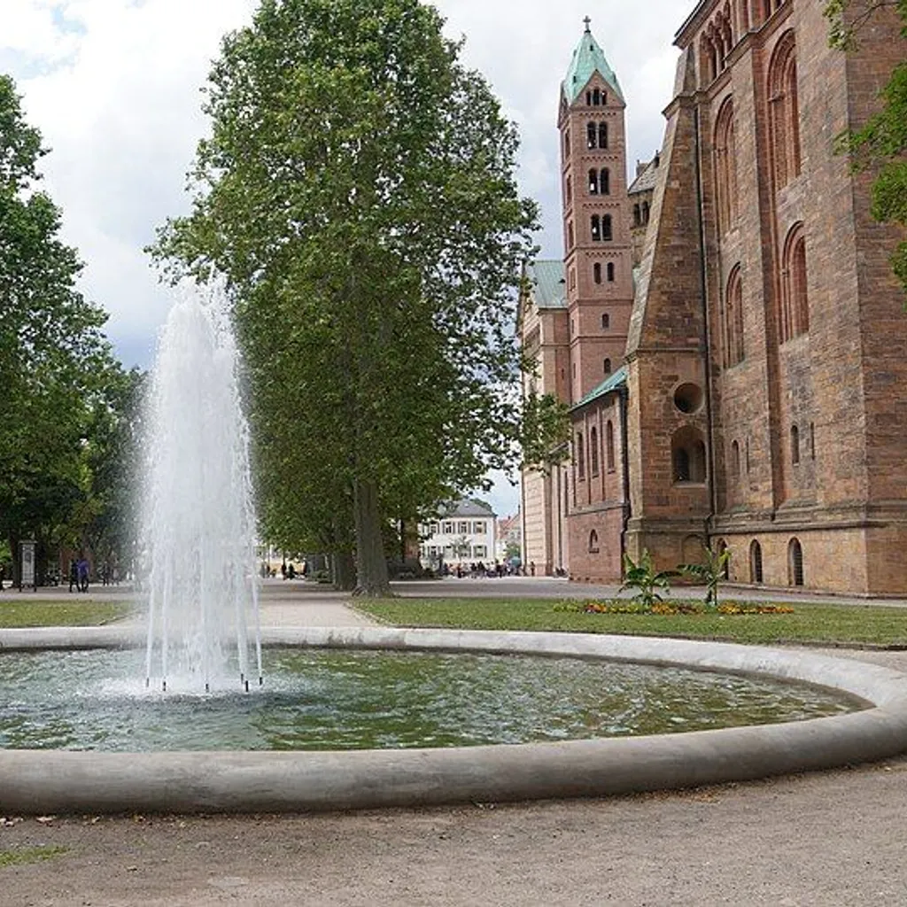 Brunnen am Dom - 3